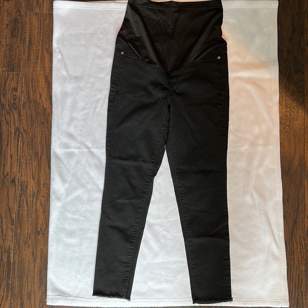 Maternity black skinny jeans size 2